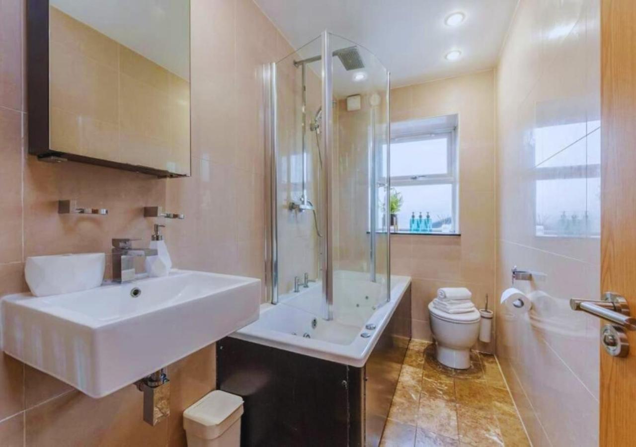 Kensington & Chelsea - Stylish Apartment In Central Londra Esterno foto